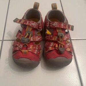 Keen Venice H2 Trail Water Sport Sandals Girls Size 8 Toddler Shoes Pink Tie Dye